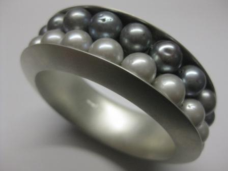 Armschmuck