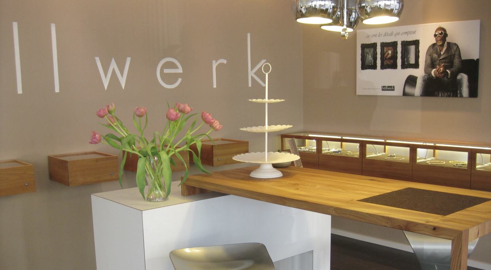 Laden_hoellwerk