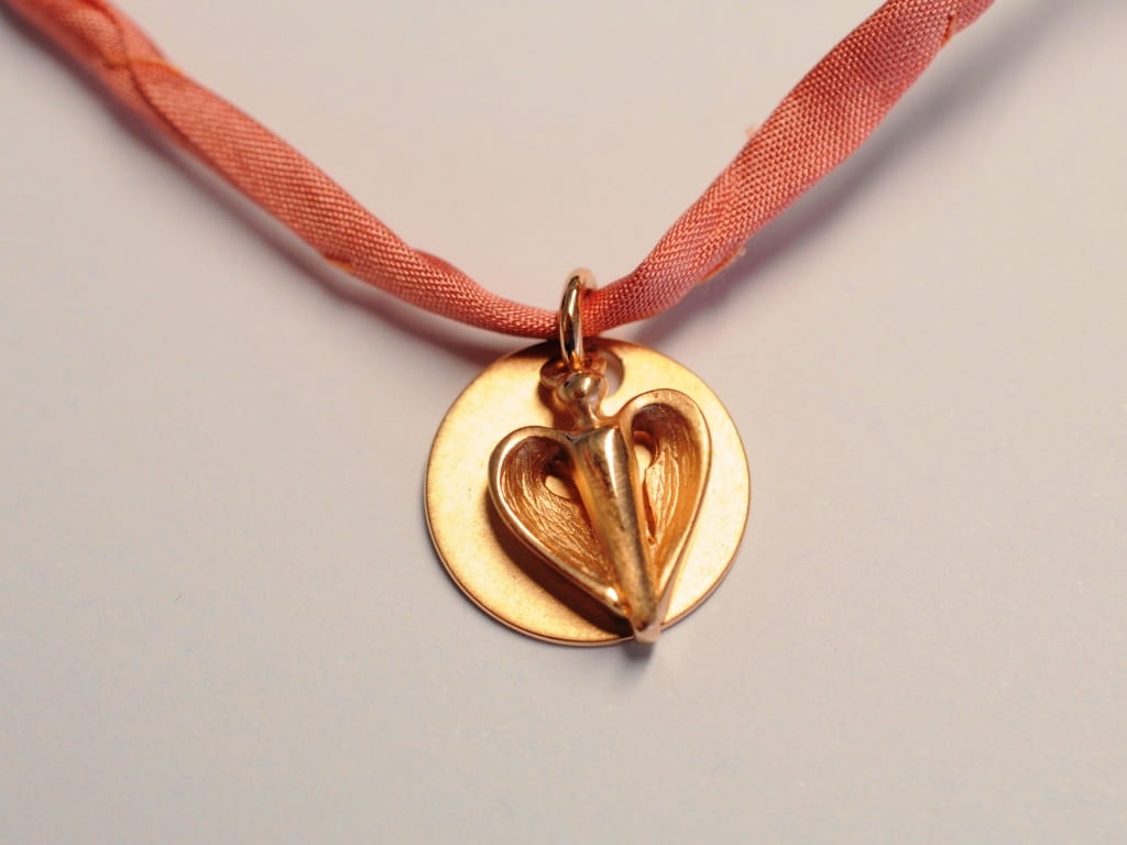 Kleiner Schutzengel aus Rotgold mit Gravurmöglichkeit