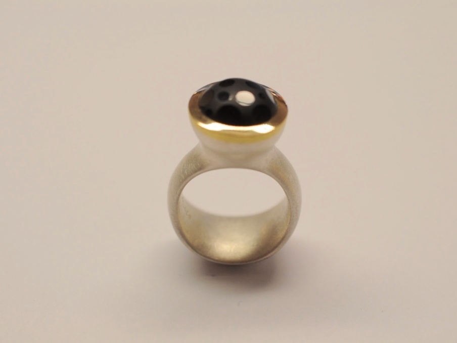 Ring aus 925 Silber mit Rauchquarz und Goldrand