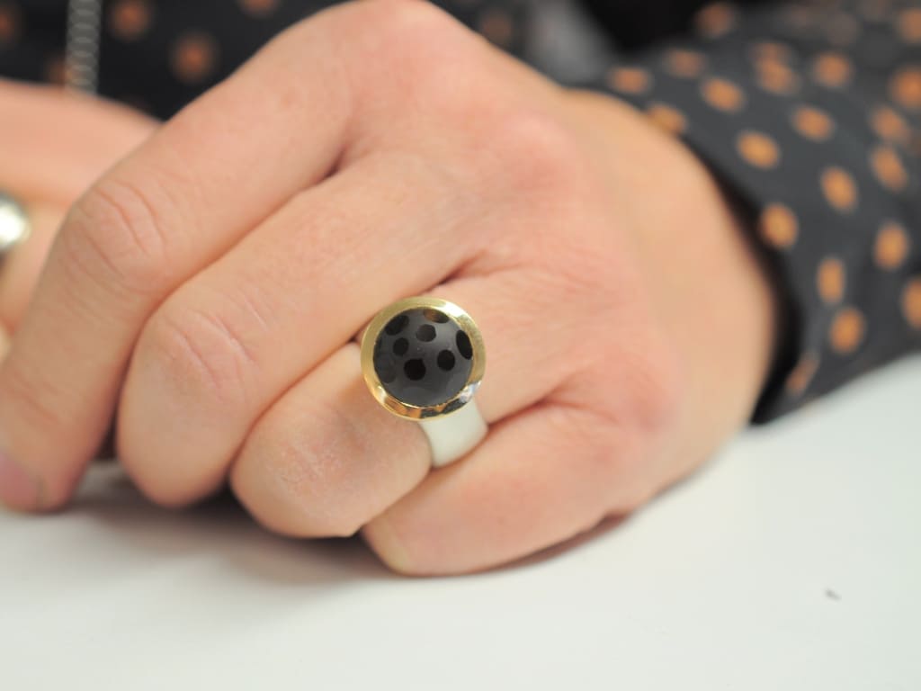 Ring aus 925 Silber mit Rauchquarz und Goldrand
